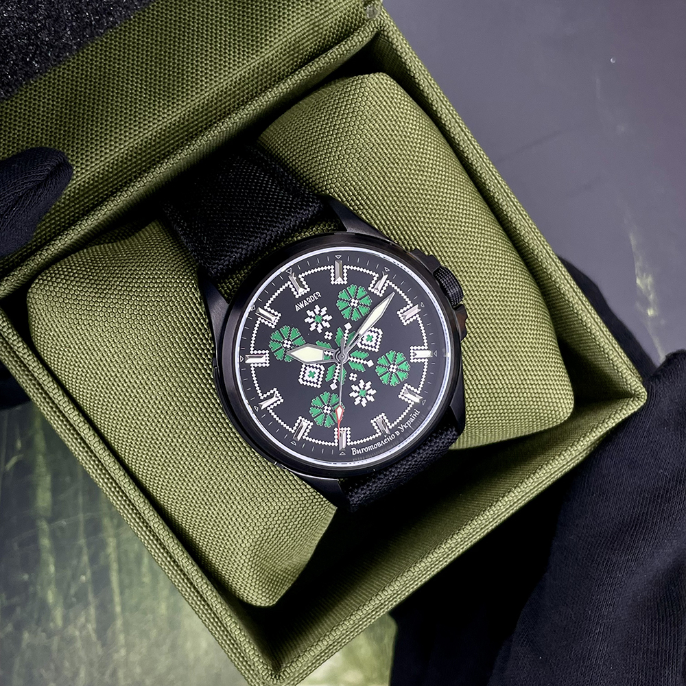 Awarder Embroidery Black-Green Black Battery 10ATM - 3