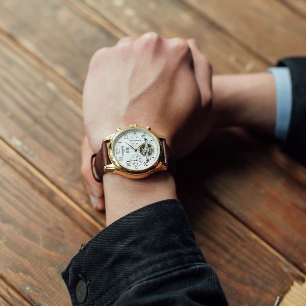 Carnival Swiss Brown - 6