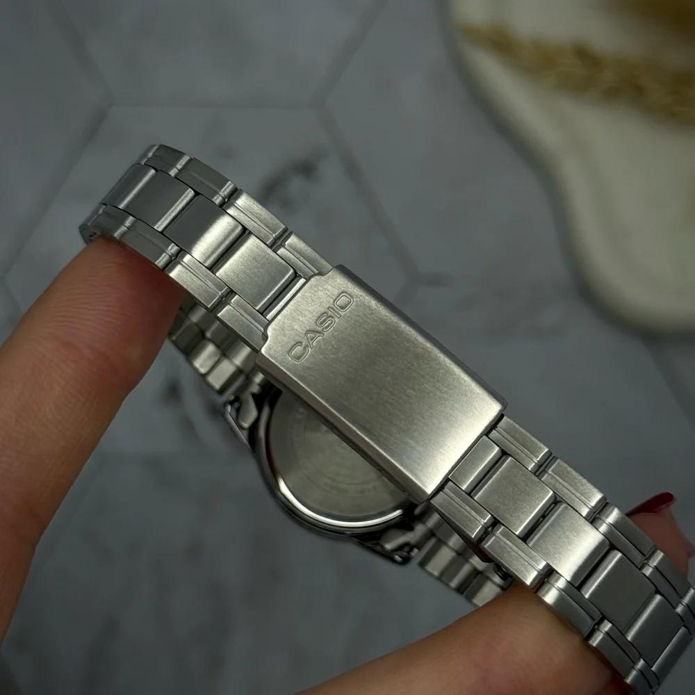 Casio LTP-V001D-7B - 7