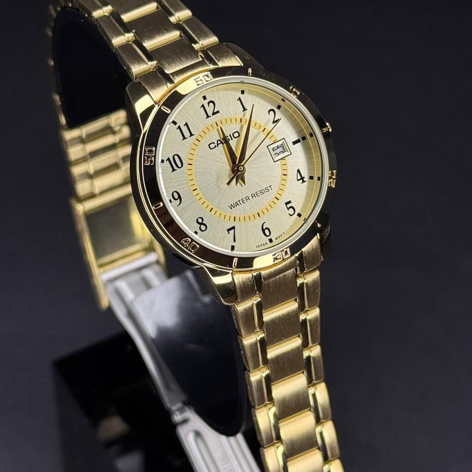 Casio LTP-V004G-9B - 2