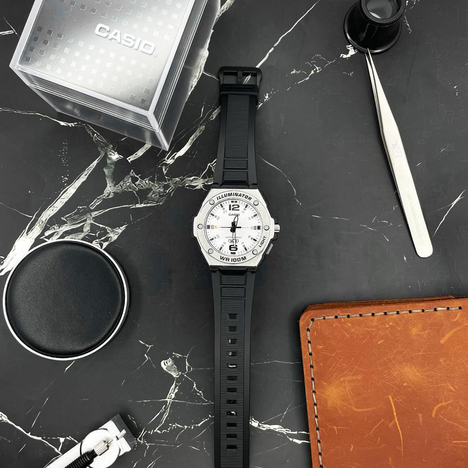 Casio MWA-100H-7A - 2
