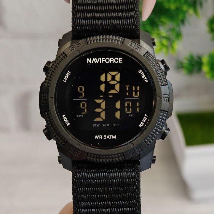 Naviforce Europe Armor Black, 2 ремінці - 8