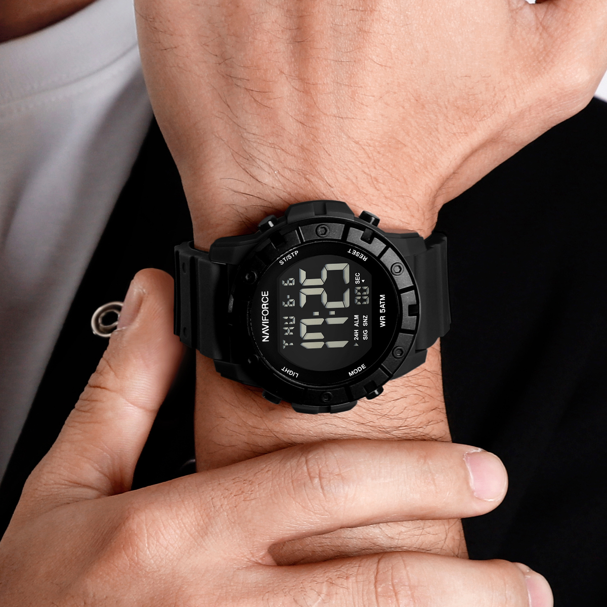 Naviforce Professional - 3