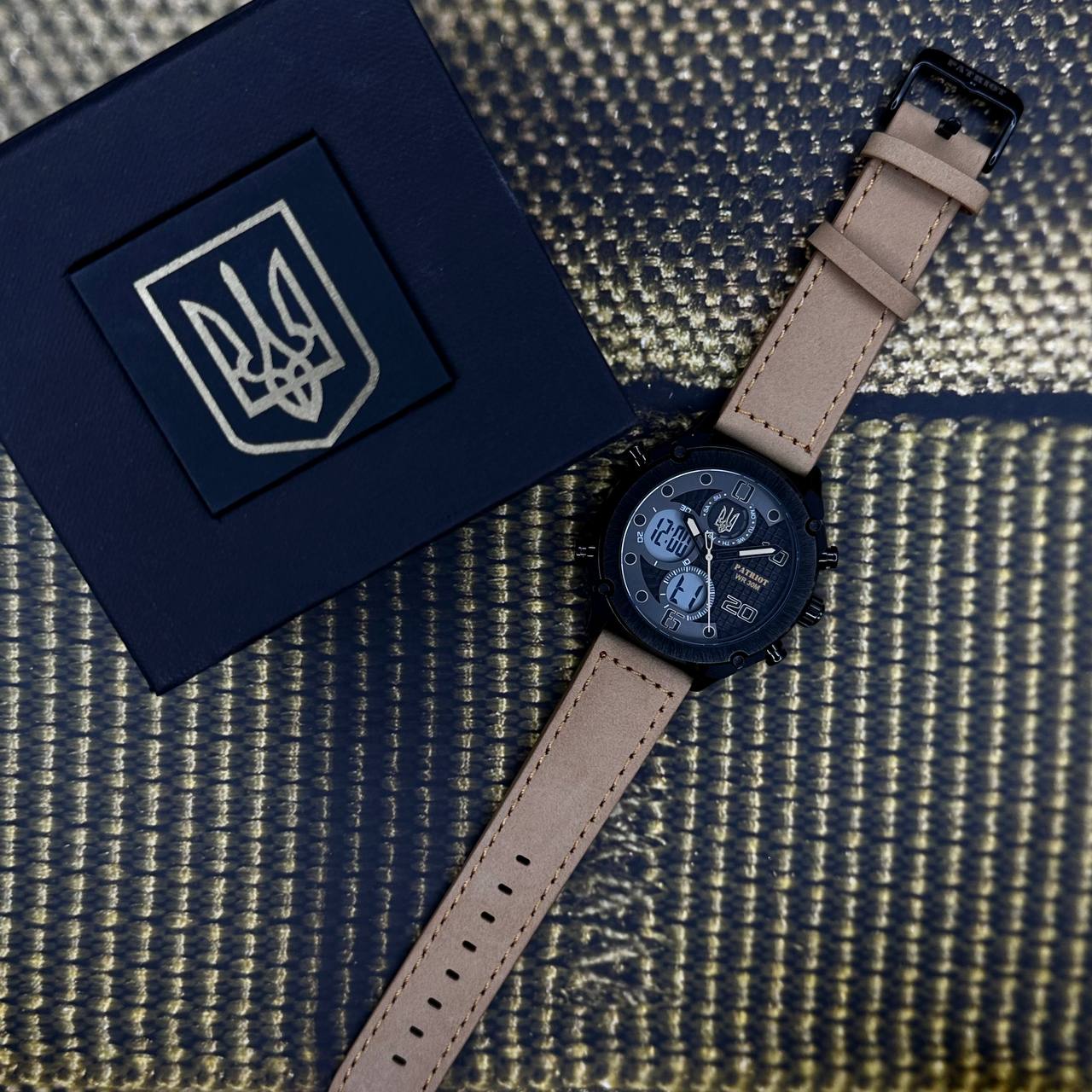 Patriot 017BKLTBN Тризуб злото Black-Light Brown - 4