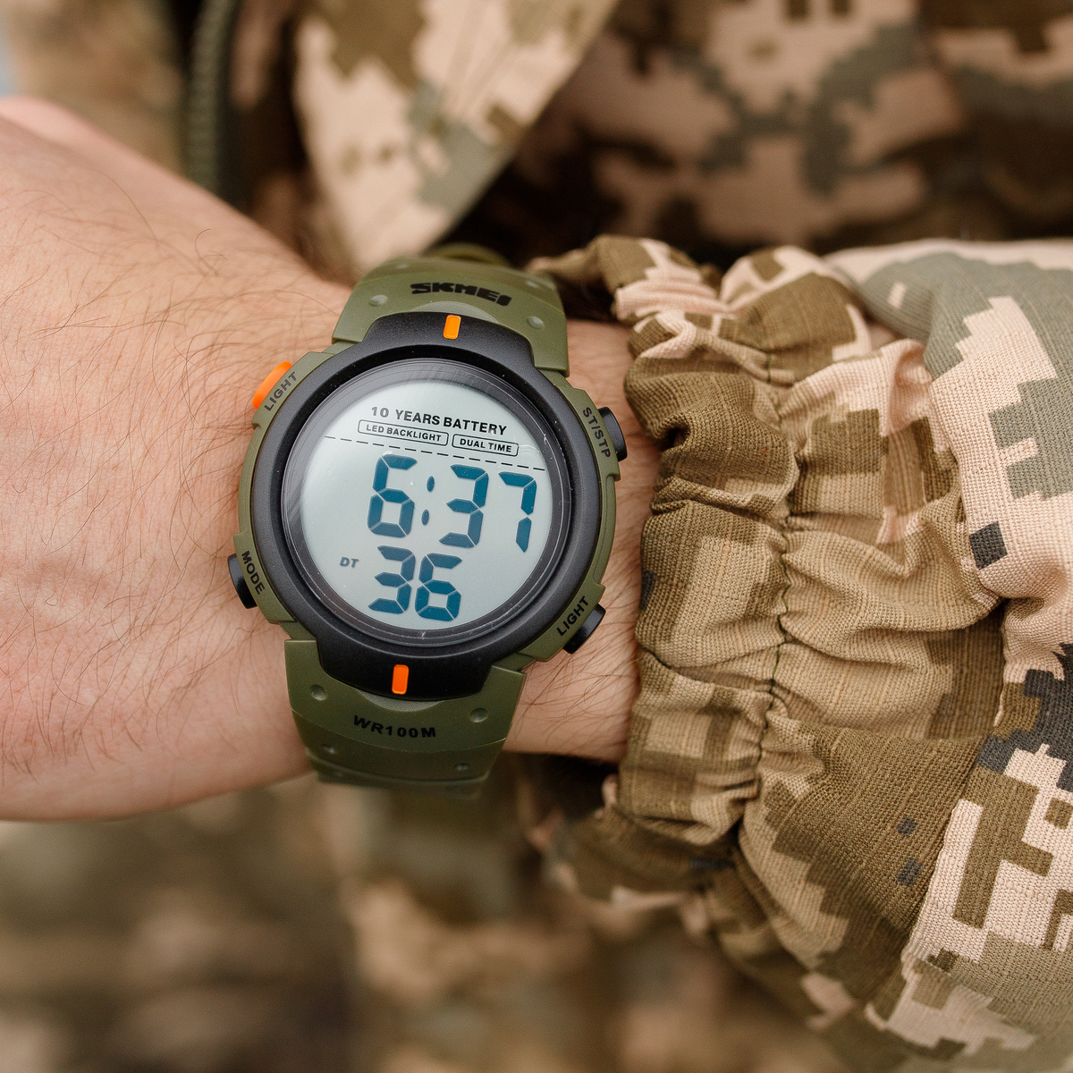 Skmei Neon 10 Bar - 3